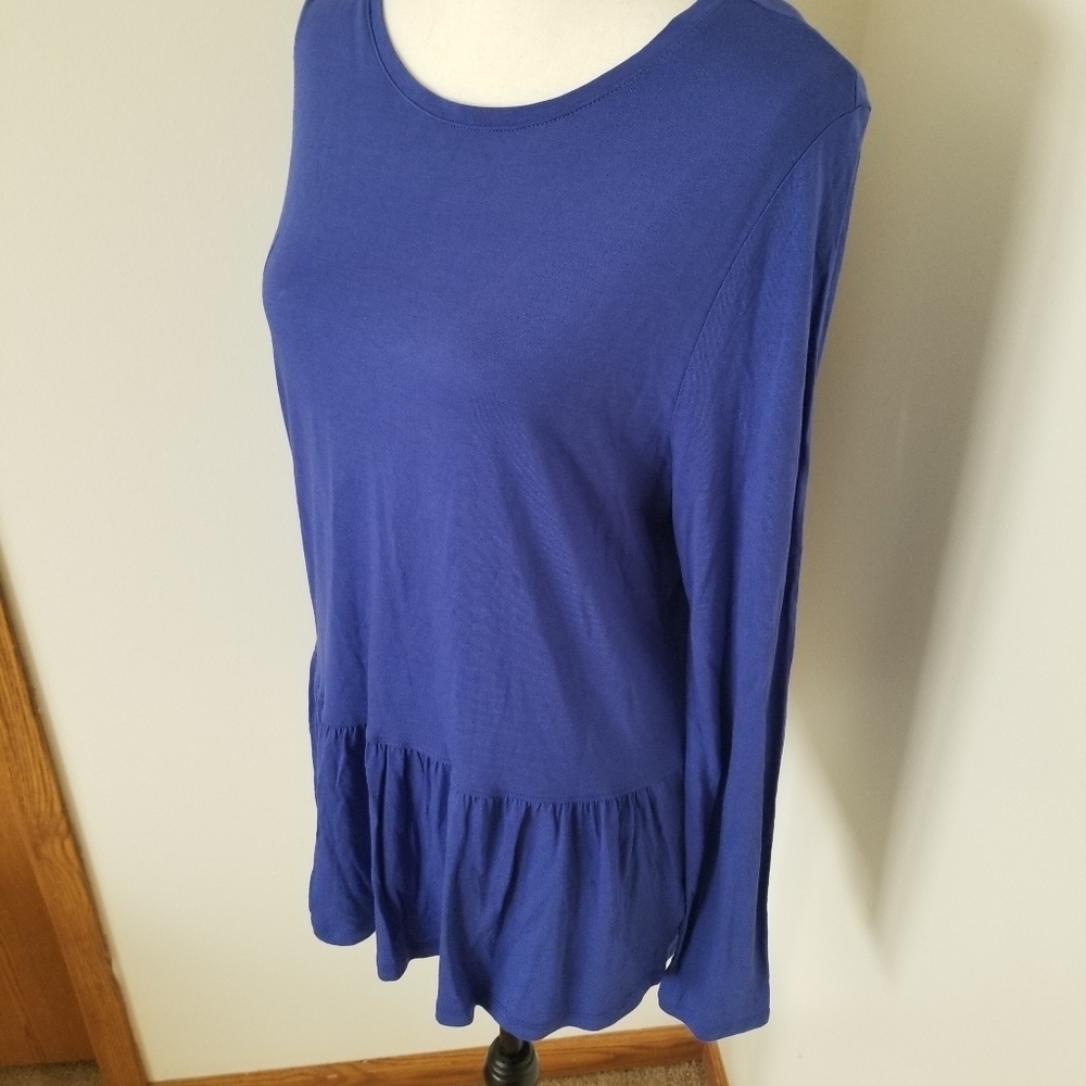 🍂 Old Navy Ruffle Shirt - Picture 3 of 6